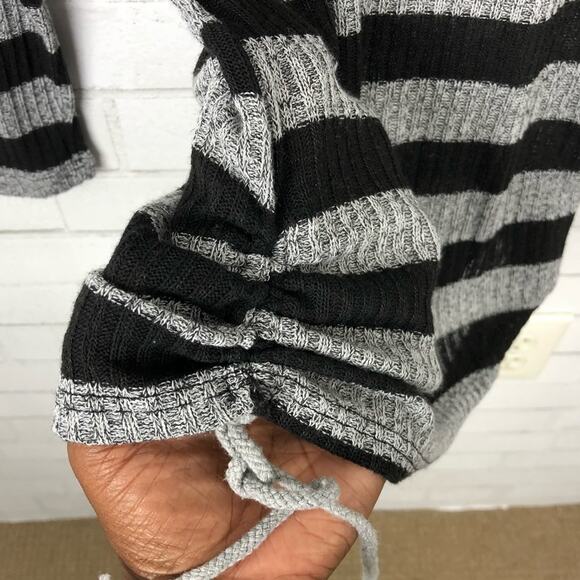 Body Wrappers Black Gray Striped Rib Knit Ruched Side Fitted Shirt Top Size XS - Picture 3 of 8